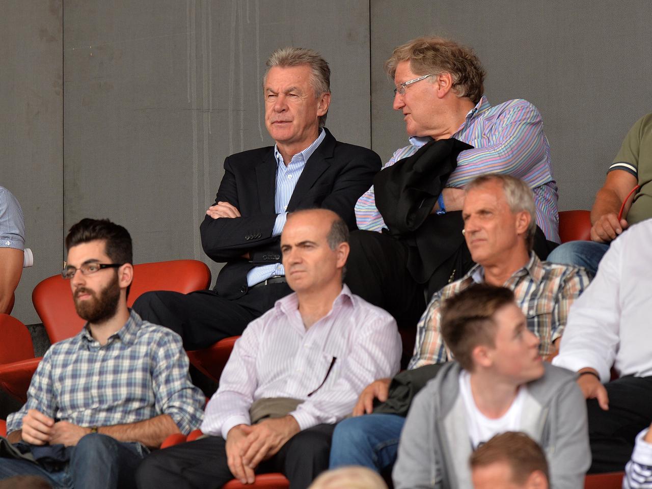 L'ancien sélectionneur de la Suisse, Ottmar Hitzfeld, était présent pour ce derby. [EQ Images - Melanie Duchene]