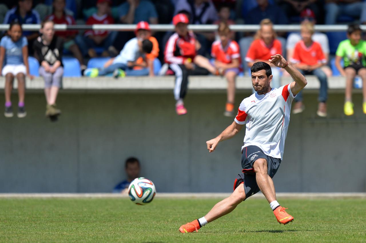 Dzemaili espère jouer au Brésil pour aider l'équipe. [EQ Images - Melanie Duchene]