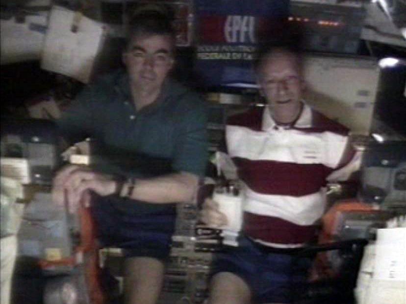 Un duplex dans l'espace avec l'astronaute Claude Nicollier.