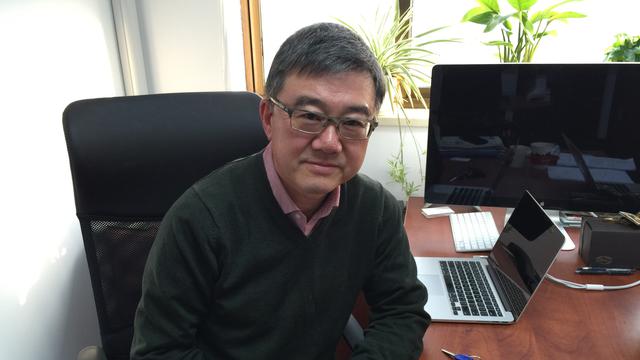 Wang Feng, sociologue et professeur à l’université de Shanghai (Fudan) et de Californie (Irvine). [RTS - DONG Cao]