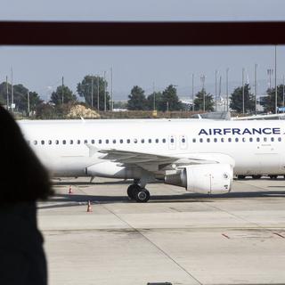 Air France abandonne son projet low-cost Transavia Europe, selon le secrétaire d'Etat français chargé des Transports. [EPA/Etienne Laurent]
