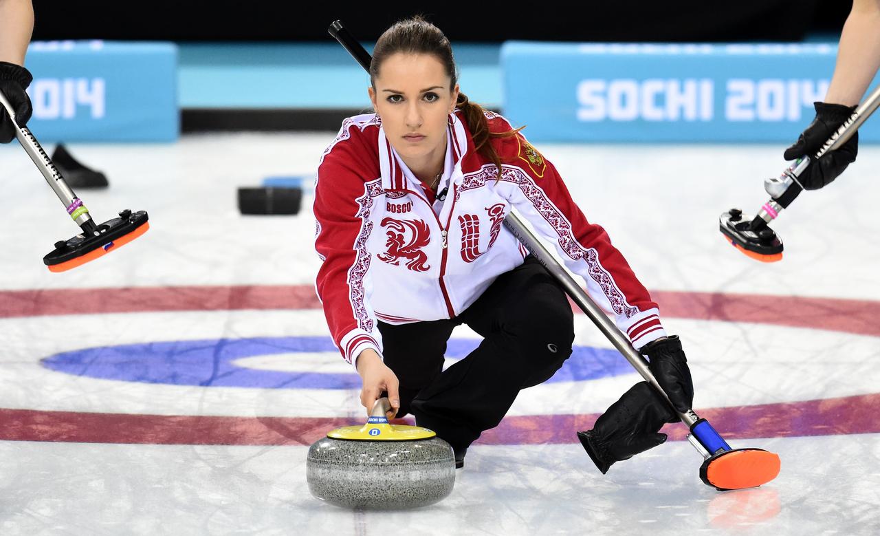 La skip Sidorova est restée imperturbable face aux Suissesses. [AFP - Andrej Isakovic]