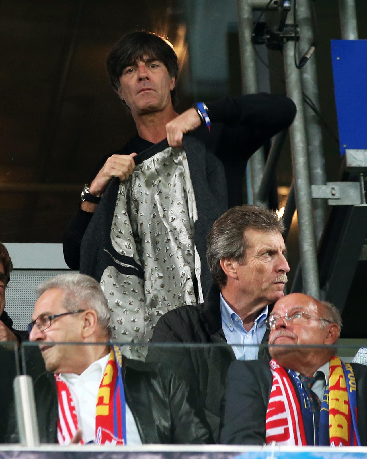 Du beau monde au Parc St-Jacques, comme le sélectionneur allemand Joachim Löw. [EQ Images - Pascal Muller]