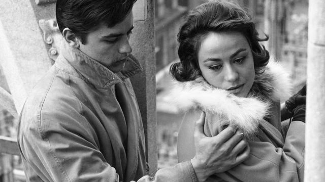 Alain Delon et Annie Girardot dans "Rocco et ses frères" de Luchino Visconti (1960). [Titanus/Les Films Marceau / The Kobal Collection 7 AFP]