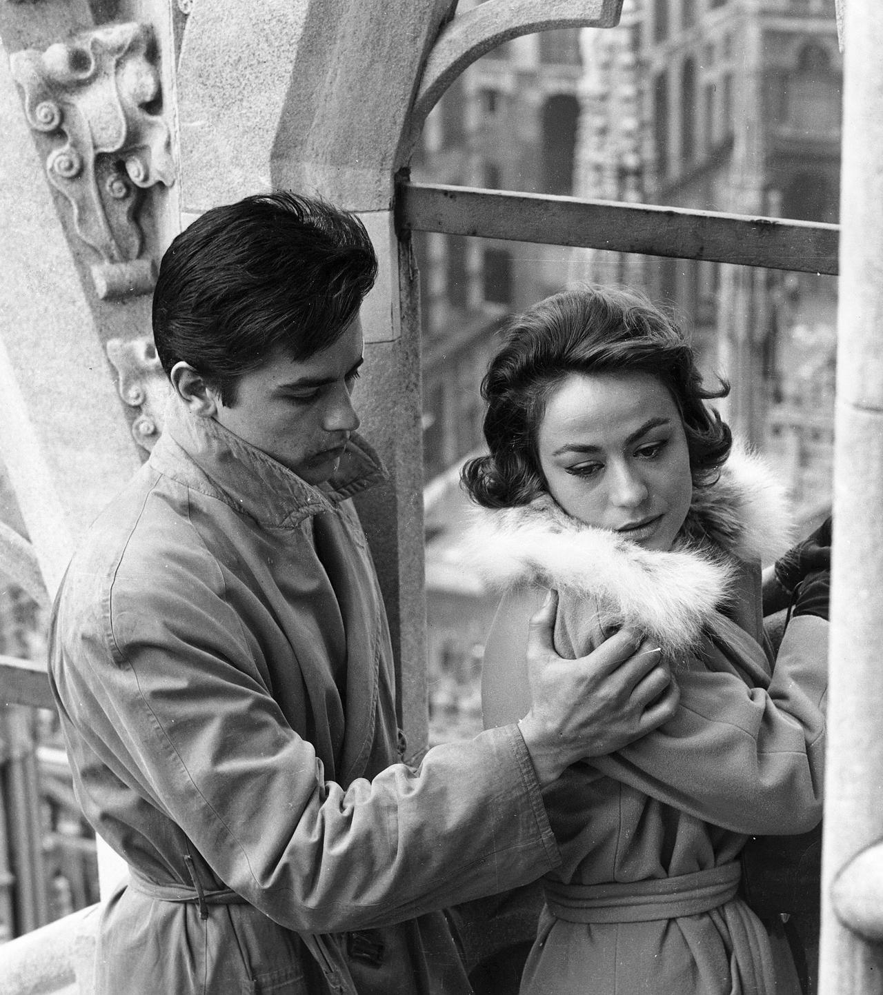 Alain Delon e Annie Girardot em "Rocco e seus irmãos" de Luchino Visconti (1960). [Titanus/Les Films Marceau / The Kobal Collection 7 AFP]