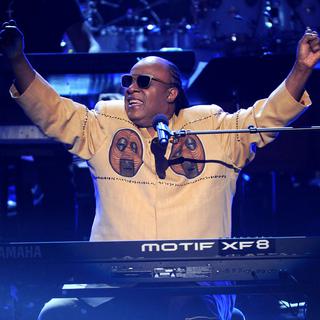 Stevie Wonder sera l'une des grandes stars de la 48e édition du Montreux Jazz Festival. [Frank Micelotta/Invision/AP]