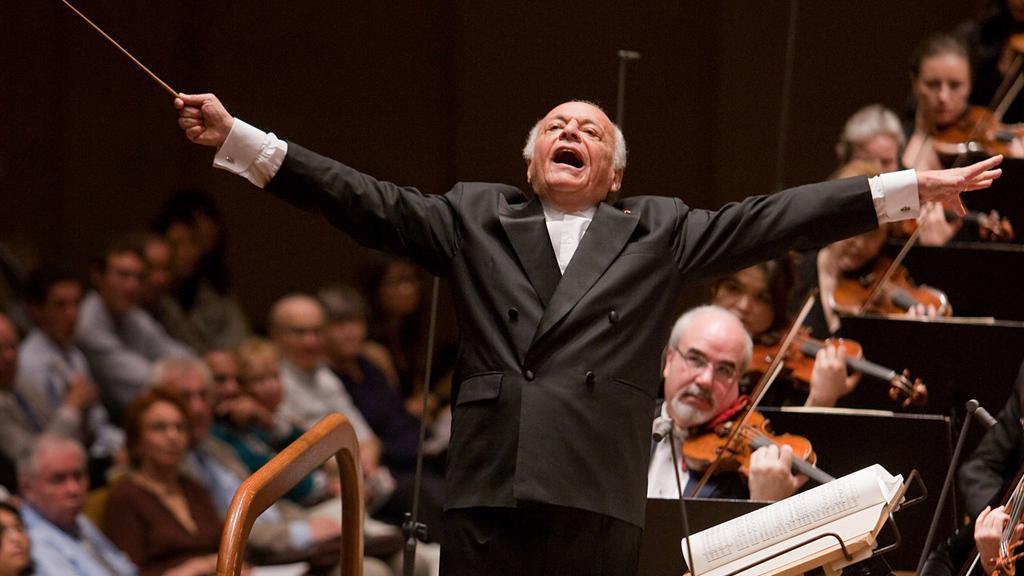 Le chef d'orchestre Lorin Maazel à la tête du New York Philharmonic en 2009. [Chris Lee]