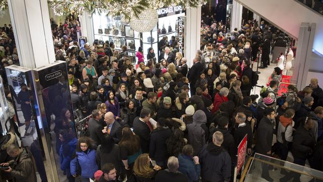 Un célèbre magasin new-yorkais lors du "Black Friday" 2014. [Andrew Kelly]