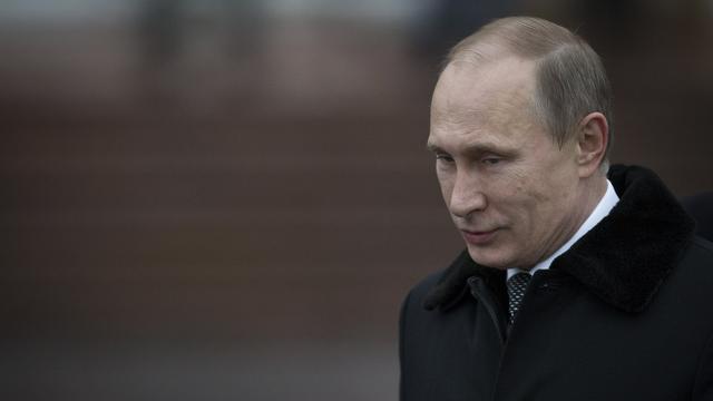 Vladimir Poutine a reçu samedi l'autorisation de son Sénat de recourir à l'armée russe en Ukraine. [AP Photo/Alexander Zemlianichenko]