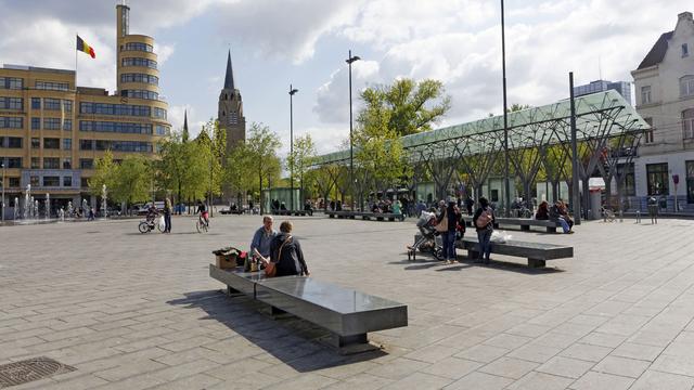 Harceler une femme dans l’espace urbain peut désormais coûter jusqu'à 1000 euros et un an de prison en Belgique. [hemis.fr/AFP - Patrice Hauser]