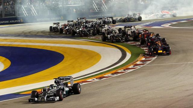 Lewis Hamilton s'impose à Singapour et relance le championnat. [EPA/Keystone - Rungroj Yongrit]