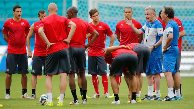 L'équipe de Suisse est prête à affronter la France. [AP Photo/David Vincent]