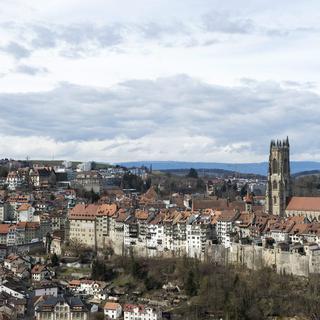 Le canton de Fribourg a adopté un programme de mesures structurelles et d'économies l'an passé déjà. [Jean-Christophe Bott]