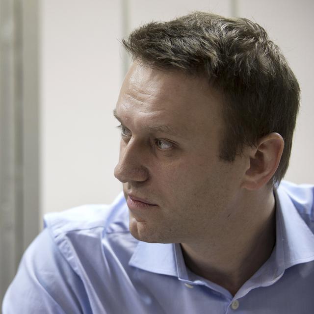 L'activiste anti-corruption et bloggeur russe Alexeï Navalny a été condamné mardi à Moscou. [AP Photo/Pavel Golovkin]