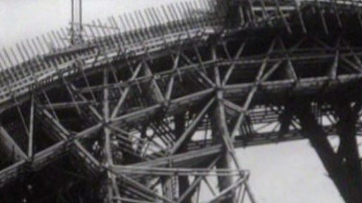 Le chantier du pont de la Chocolatière, à Lausanne en 1963. [RTS]