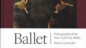 Couverture de "Ballet - Photographs of the New York City Ballet" de Henry Leutwyler. [steidl.de]