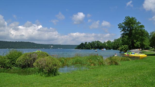 Retour du soleil sur le lac de Joux. [Marc Brodard]