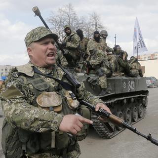 Troupes pro-russes déployées à Slovyansk en Ukraine. [AP Photo - Efrem Lukatsky]