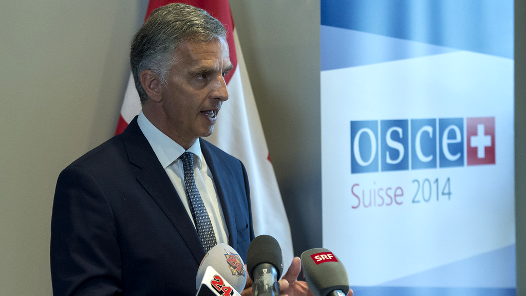 Didier Burkhalter, président en exercice de l'OSCE, durant une conférence de presse, le 10 juin 2014. [Lukas Lehmann]