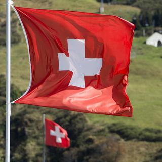 Drapeau suisse. [Keystone - Sigi Tischler]