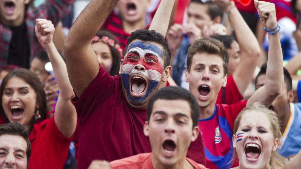 Des fans de l'équipe du Costa Rica à San José lors du match contre la Grèce le 29 juin 2014. [Esteban Felix]