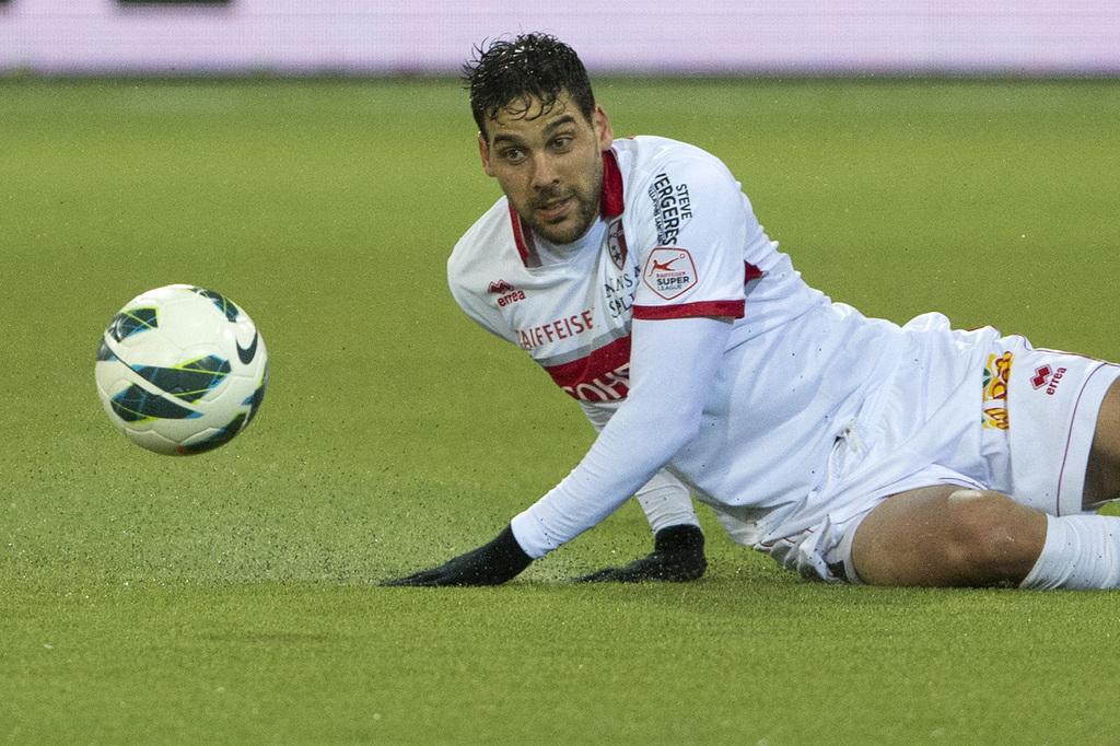 A l'image de Gabriel Cichero, Sion n'arrive pas à se relever. [KEYSTONE - Marcel Bieri]