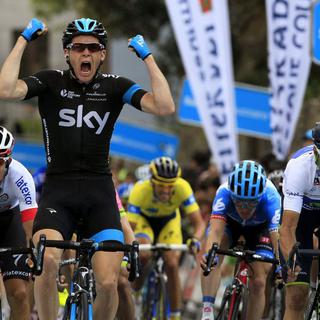 Le Britannique Ben Swift donne la victoire à Sky dans une étape du Tour du Pays basque, le 11 avril. [EPA/Keystone - Alfredo Aldai]