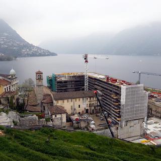 Chantier de construction à Lugano, Tessin. [Keystone - Karl Mathis]