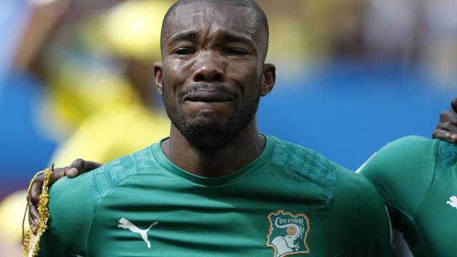 Les larmes de l'Ivoirien Serey Die lors de l'hymne national avaient fait le tour du monde. [Adrian Dennis]