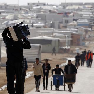 Environ 2,3 millions de personnes vivant en Syrie ont fui dans les pays voisins, comme ici au camp de réfugiés d'Al-Zaatari en Jordanie. [Muhammad Hamed]