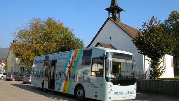 Le Bibliobus de l'Université populaire jurassienne. [bibliobus.ch]