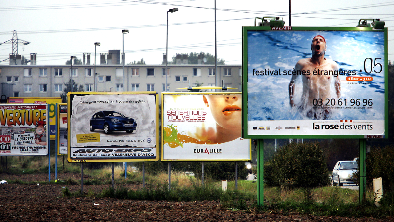 Certains, en France, parlent de pollution visuelle. [Philippe Huguen]