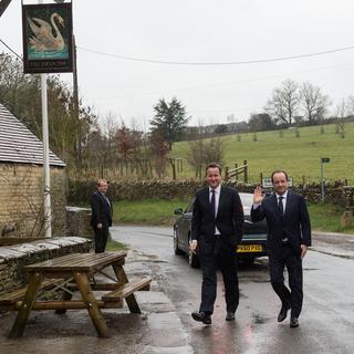 David Cameron et François Hollande près d'Oxford. [AP/Keystone - Stefan Rousseau]