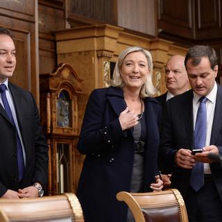 Marine Le Pen à Moscou en 2013 aux côtés du président de la Douma Sergueï Narychkine. [RIA Novosti/AFP - Ramil Sitdikov]