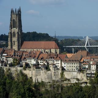 Le pont de la Poya, nouveau symbole de la ville de Fribourg. [Jean-Christophe Bott]