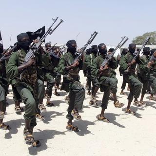 Le Français recrutait pour les djihadistes shebab, ici à l'entraînement en Somalie. [AP Photo/Farah Abdi Warsameh, File]