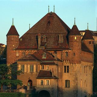 Le château St-Maire a été construit par les évêques de Lausanne entre 1400 et 1430.