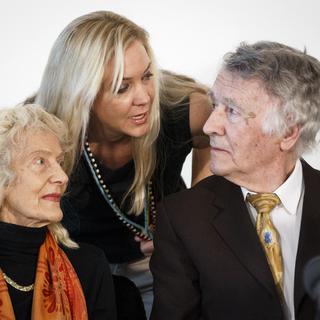 Franz Weber, aux côté de sa femme Judith et sa fille Vera, en 2014 à Lausanne. [Keystone - Valentin Flauraud]