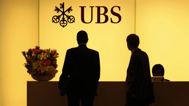 UBS a suspendu deux collaborateurs à Hong Kong dans le cadre d’une embauche suspecte. [Bobby Yip]