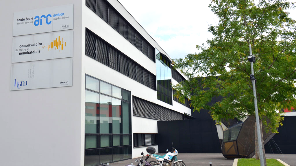 Le bâtiment de la Haute école de gestion Arc à Neuchâtel. [Gaël Klein]