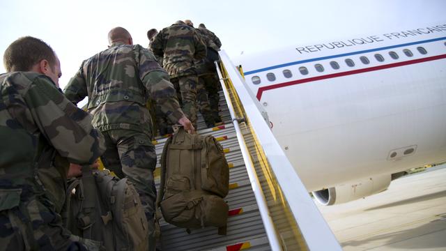 Le dernier contingent de soldats français en Afghanistan, environ 150 hommes, a mis fin mercredi à sa mission après 13 années de présence française dans le pays. [Lionel Bonaventure]