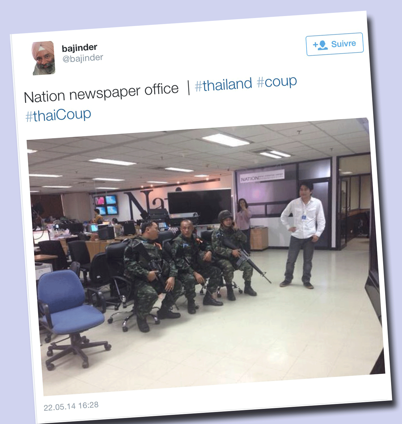 Capture d'écran tweet montrant la présence de l'armée dans la rédaction du journal thaïlandais "Nation". [Twitter]