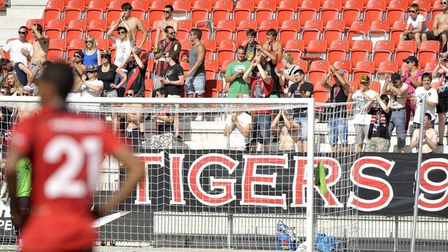 Le groupe d'ultras Tigers, photographié en août 2012. [Sandro Campardo]