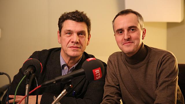 Le chanteur et écrivain Marc Lavoine au micro de Bertrand Bichaud. [RTS - Delphine Houdemond]