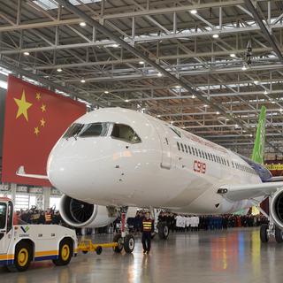 La Chine a dévoilé le C919 à Shanghai.