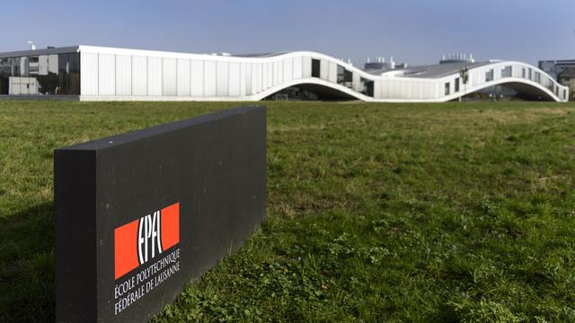 Le franc fort pourrait coûter 15 millions de francs à l'EPFL. [Keystone - Laurent Gilliéron]