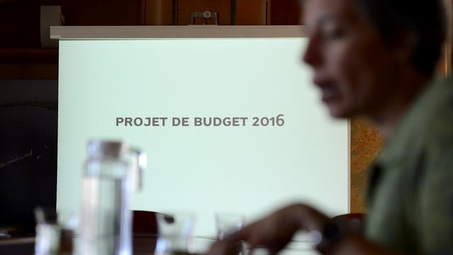 Le budget genevois 2016 fait craindre des coupes dans les prestations. [Keystone - Martial Trezzini]