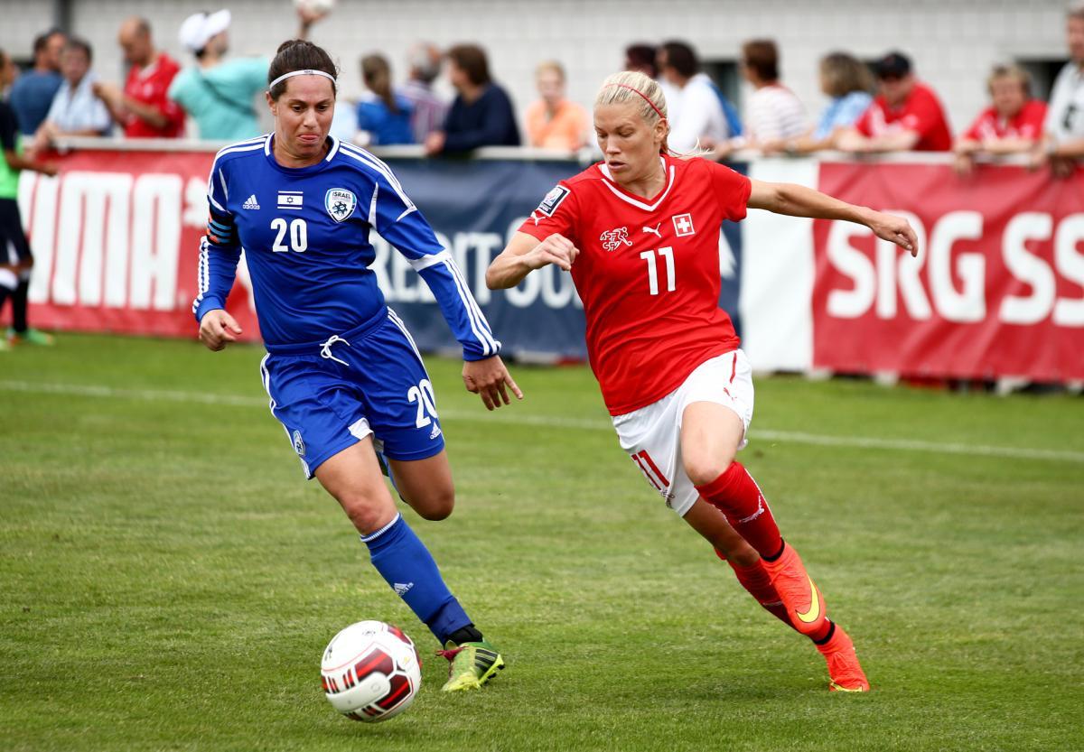 Lara Dickenmann a fini meilleure buteuse suisse lors des qualifications pour le Mondial 2015. [Pascal Muller]