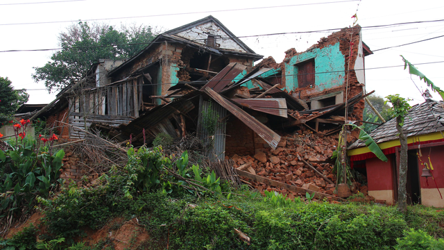 Dégâts dans le village de Gorkha, proche de l'épicentre du séisme. [NurPhoto/AFP - Deng Min]