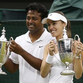 Paes et Hingis s'étaient imposés à Melboune en début d'année. [AP Photo - Alastair Grant]